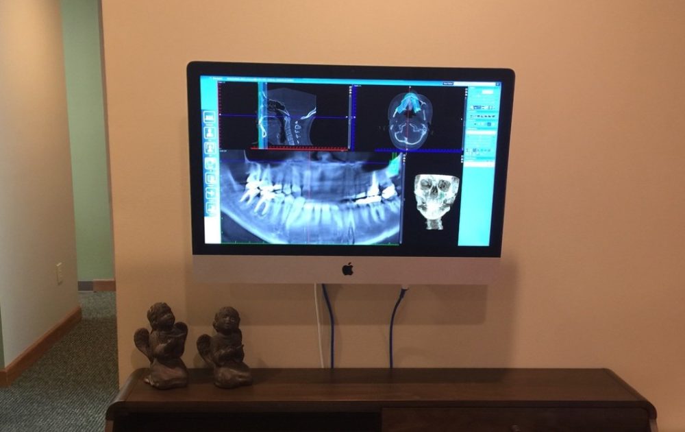 Dental Solutions of Mississippi dentist in Canton MS Dr. Ruth Roach Morgan Dr. Jessica Morgan
